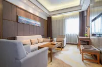 The Straits Times Hotel - parking