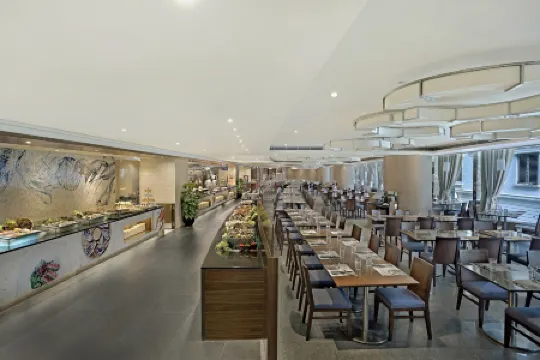 The Kowloon Hotel Отели рядом с достопримечательностью «Виктория»