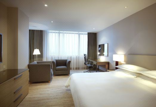 포 포인츠 바이 쉐라톤 상하이 다닝 룸