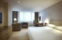 Four Points By Sheraton Shanghai Daning Hotels near NAUTICA