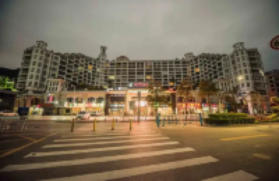 沿線海景公寓（深圳大梅沙店） 小梅沙海灘附近的飯店
