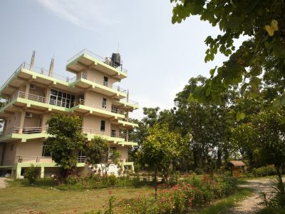 OYO 473 Hotel Jungle Palace