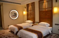 Huang He  Hotel