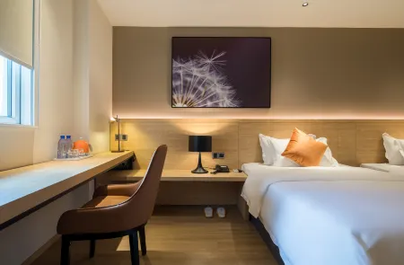 Manning Hotel (Guangzhou  Zhongshan Hospital  Dongshankou Metro Station)