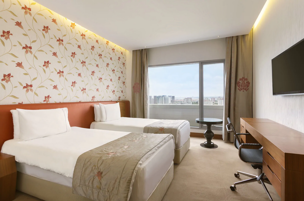 Ramada Hotel & Suites by Wyndham Istanbul Atakoy