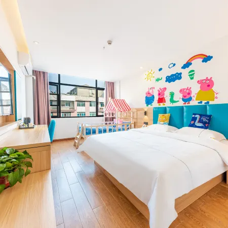 Jichu Hotel Hotels in Honghu