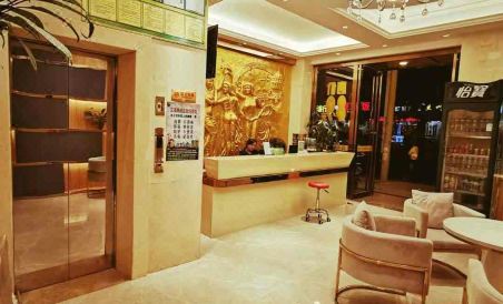 Binlan Hotel - Housity