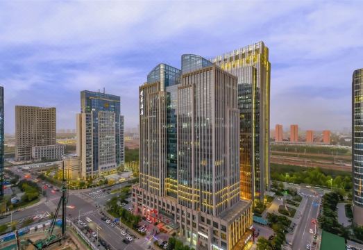 The Puhua Hotel (Zhengzhou High-speed Railway Station) Hotel Overview