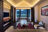 Hilton Linzhi Resort - balcony
