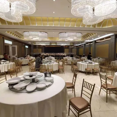 Manshiguang Hotel (Zhijiang Qixing Square)