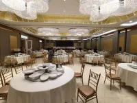 Manshiguang Hotel (Zhijiang Qixing Square)