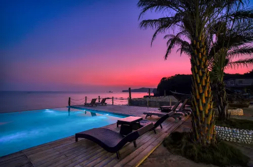 21 nautical miles·Bed Island Beach (Weizhou Island Colorful Beach Branch)