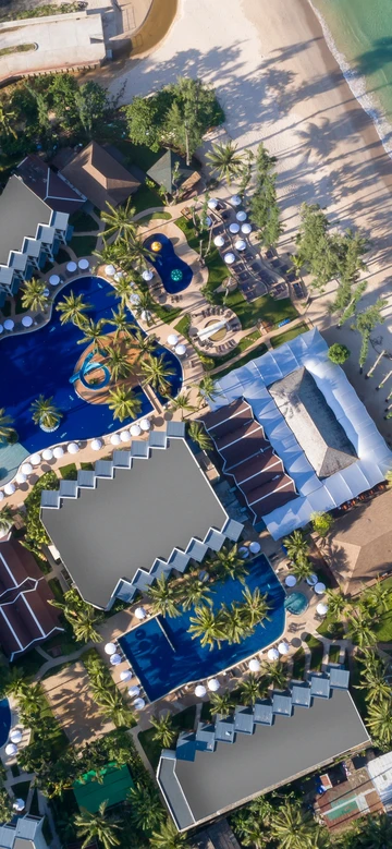 รูปภาพของซันวิง บางเทา บีช