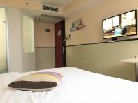 M家社区酒店(成都天府广场店) - 高级大床房