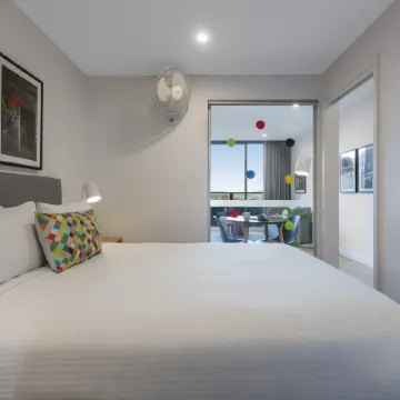 Oaks Melbourne Southbank Suites Отели рядом с достопримечательностью «Эврика Скайдек 88»