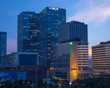 Holiday Inn Express ZHENGZHOU ZHENGDONG by IHG Hotels in Zhengzhou