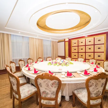 Nanhu Hotel (Xinyang Normal University Nanwan Lake)