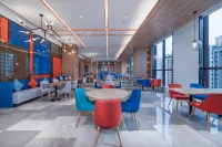 Holiday Inn Express Zhongxian Hotel di Zhong County