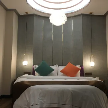 Mianzhu Ruizhaokaqiyi Boutique Hotel
