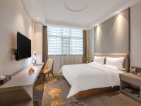 坤逸时光酒店(西宁海湖新区店) - 温馨大床房