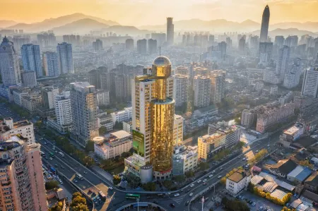 Guomao Grand Hotel Отели рядом с достопримечательностью «Wenzhou Zoo»