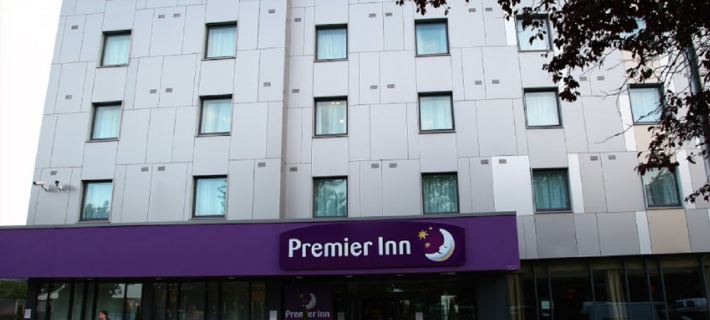 Premier Inn Heathrow Airport Terminal 5 Hotels in Hillingdon