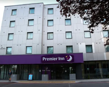 倫敦希思羅機場五號客運大樓普瑞米爾酒店 希靈登酒店
