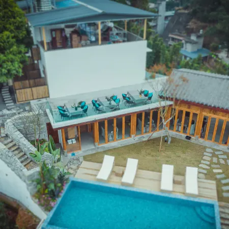 Zhenshan Qigu Hostel