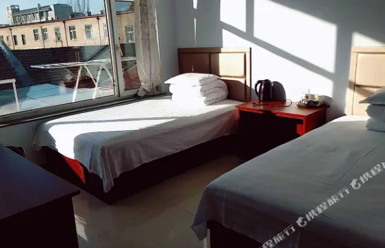 察右前旗旺盛賓館