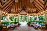 Reethi Faru Resort Hotel di Maamigili