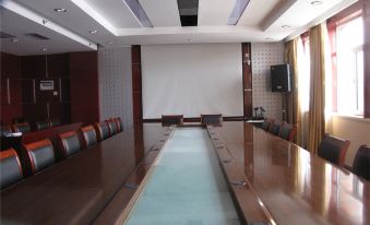 Tianshui Shiwaitaoyuan Hotel