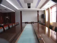 Tianshui Shiwaitaoyuan Hotel