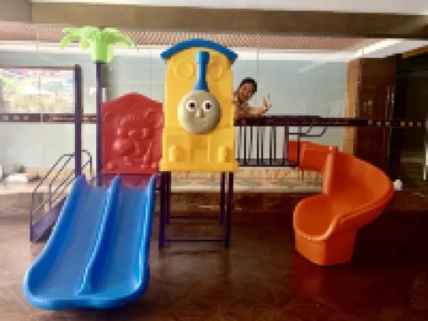 西雙版納景洪白宮·傣泰風情酒店（告莊星光夜市店）