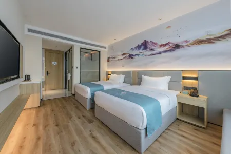 MEHOOD LESTIE(Fuzhou Juyuanzhou Subway Station Store) Отели рядом с достопримечательностью «Wulongjiang Wetland Park»