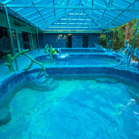 Q+ Shunan Zhuhai Qixiange Hot Spring Hotel
