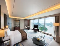 DoubleTree by Hilton Anshun