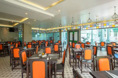 Grand Supicha City Hotel Отели рядом с достопримечательностью «Jian wanich pier»