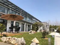 Floral Hotel · Qingyuan Hotel Hotels near Vanguard (Dingshan Branch)