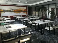 Shunban Hotel Hotels in Midu County
