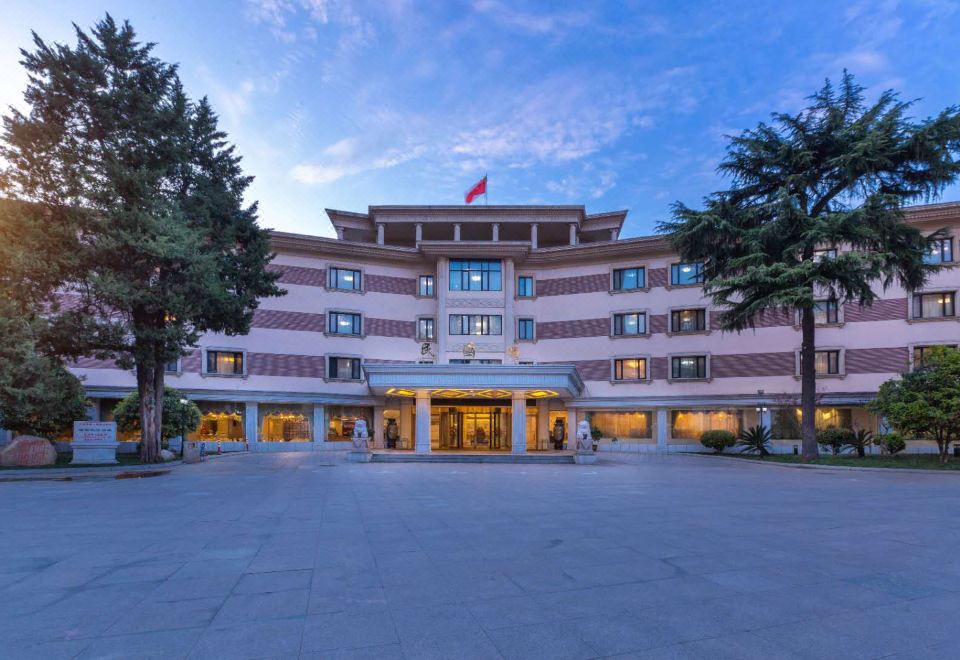 hotel overview picture