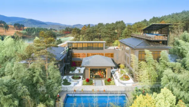 Tonghuali Yin Holiday Hotel Nanshan Bamboo Sea Hotels near Nan Mountain Drifting