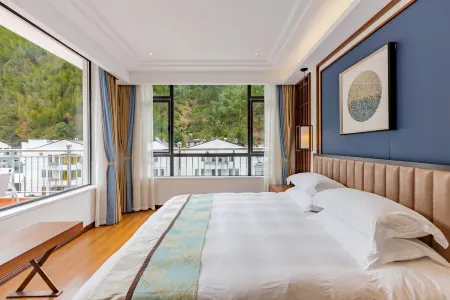 YUNZHONGJU Отели рядом с достопримечательностью «Beihai Scenic Area»