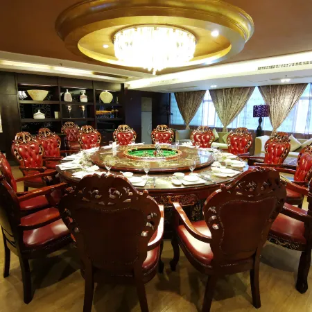 New Oriental Hotel