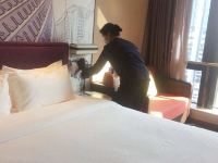 广州珠江新城希尔顿欢朋酒店 - 舒适大床房