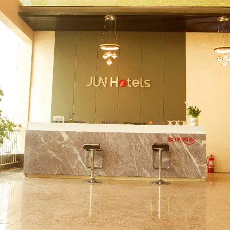 Junyi Chain Hotel (Fei County Shangye Zijing Plaza)