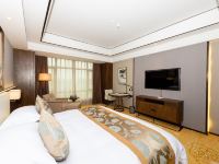 广昌翡翠洲际酒店 - 高级大床房