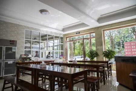 Changning Lilan Hotel