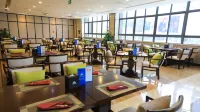 Bazhong Days Hotel