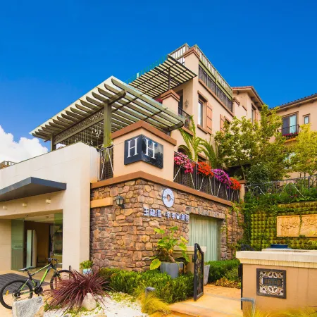 U-house Villa Hotel