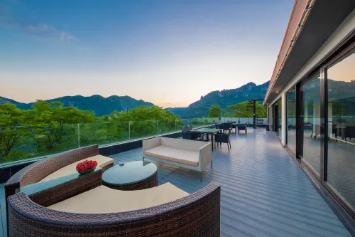 Qingshan Bishui Resort Hotel - Bares
